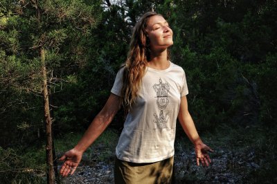 Meditation Energetic T-shirt / Organic Cotton / Wearable Art